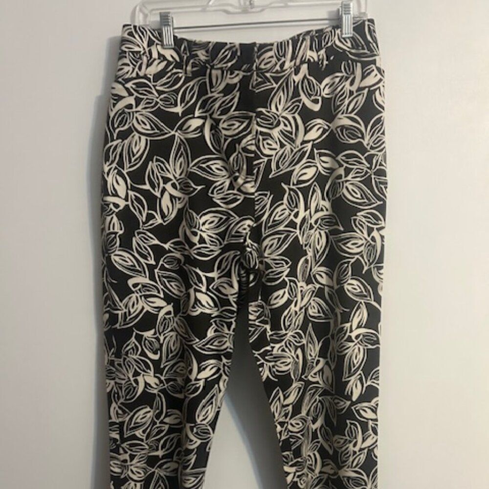 Jones New York Signature Brown/White Floral ankle pants, size 14